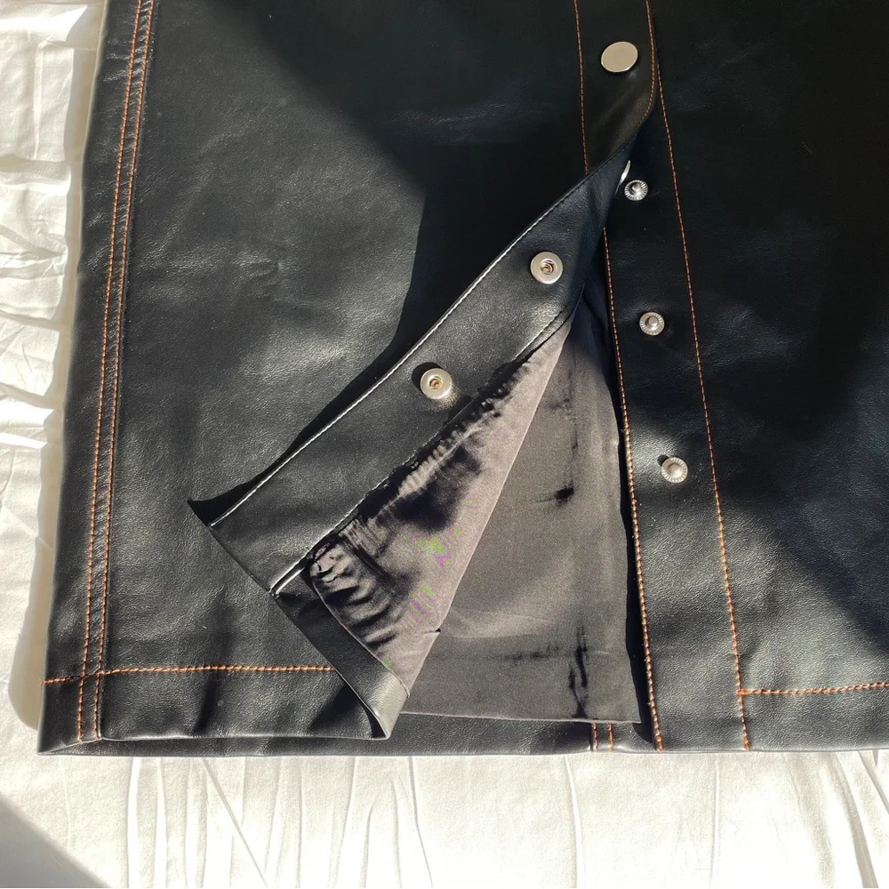 Proenza Schouler NEW Leather Midi Skirt. Black brown top stitching. Sz 2